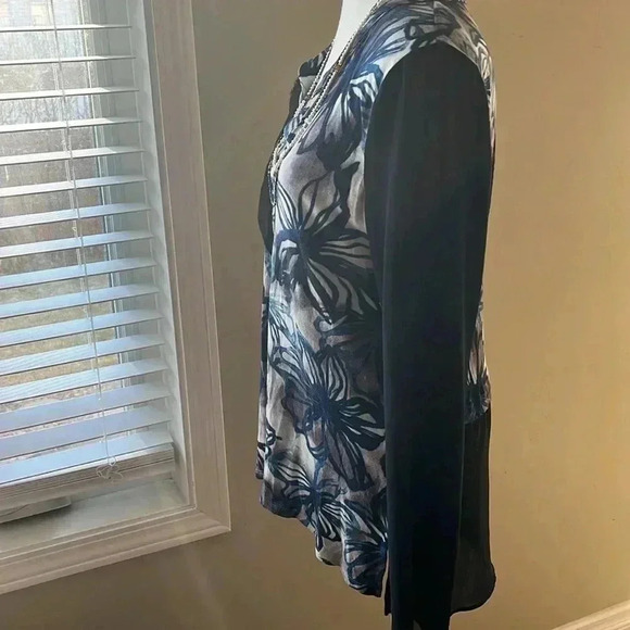 [L]Simply Vera  by Vera Wang Blue Floral LS Shirt Blouse with Sheered Sleeves - Picture 2 of 6